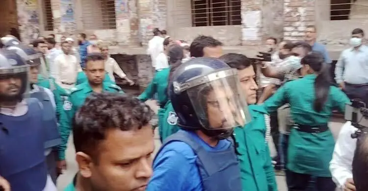 হত্যাচেষ্টা মামলায় গ্রেফতার দেখানো হলো পলককে