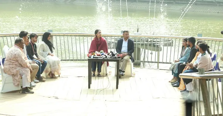 ফ্যামিলি কার্ডের মাধ্যমে সরকারের সুবিধাগুলোকে এক জায়গায় আনতে চাই: তারেক রহমান