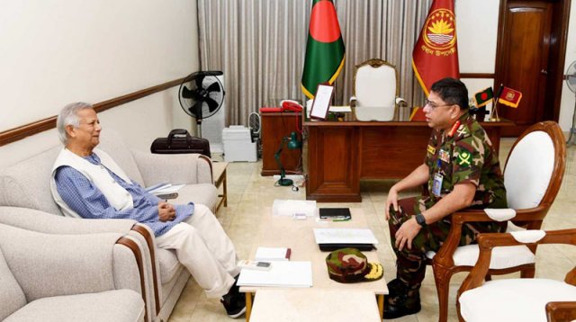 প্রধান উপদেষ্টার সঙ্গে সেনাপ্রধানের বিদায়ী সাক্ষাৎ