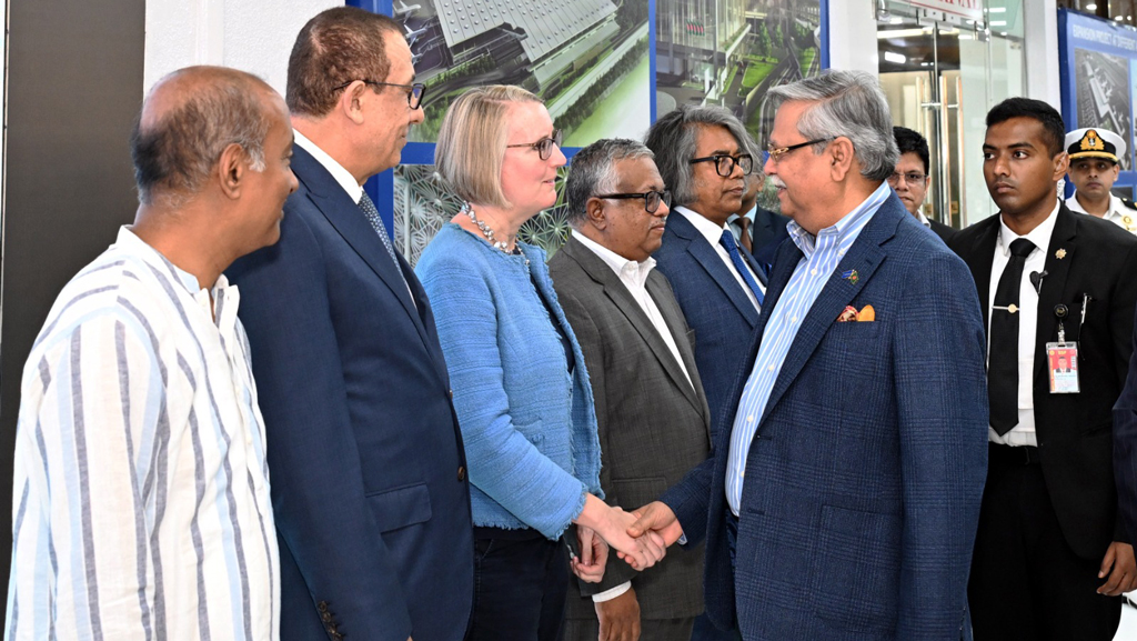 চিকিৎসার জন্য যুক্তরাজ্যের পথে রাষ্ট্রপতি