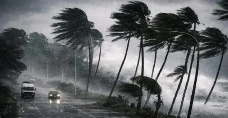 দুপুরের মধ্যে ১০ জেলায় বজ্রবৃষ্টির শঙ্কা