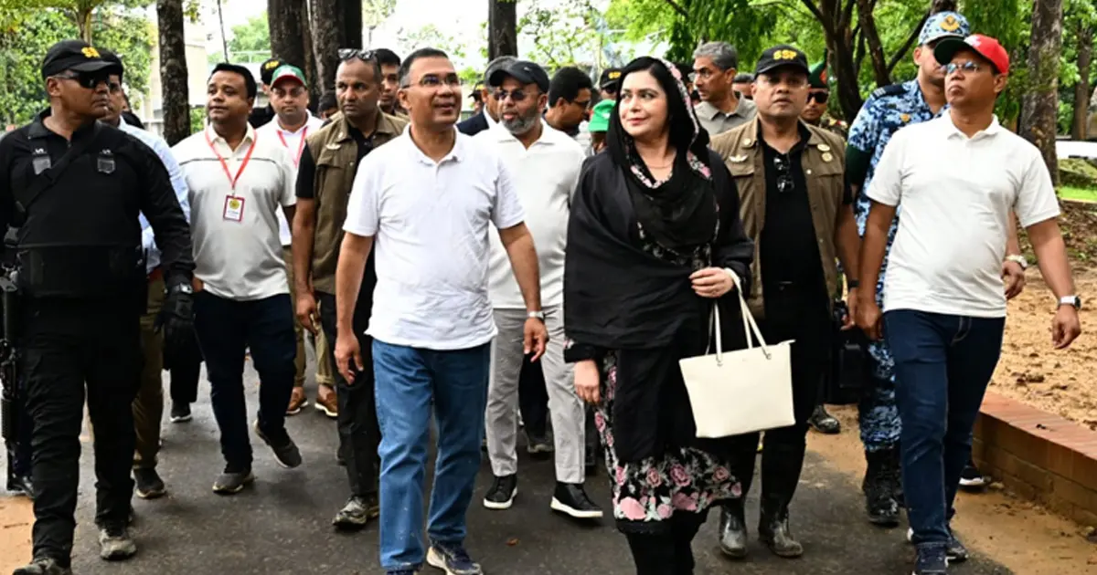 ডুলাহাজারা সাফারি পার্ক পরিদর্শন করলেন প্রধানমন্ত্রী