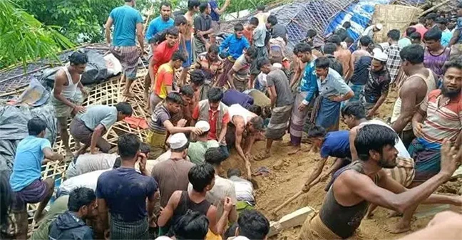 পাহাড়ধসে তিন দিনে ২২ জনের প্রাণহানি
