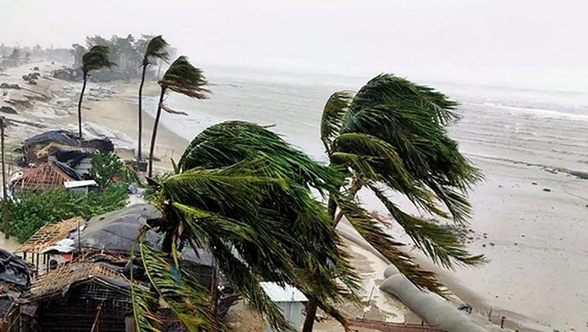 দেশের ১৭ জেলায় ঝড়ের শঙ্কা, নদীবন্দরে সতর্কতা