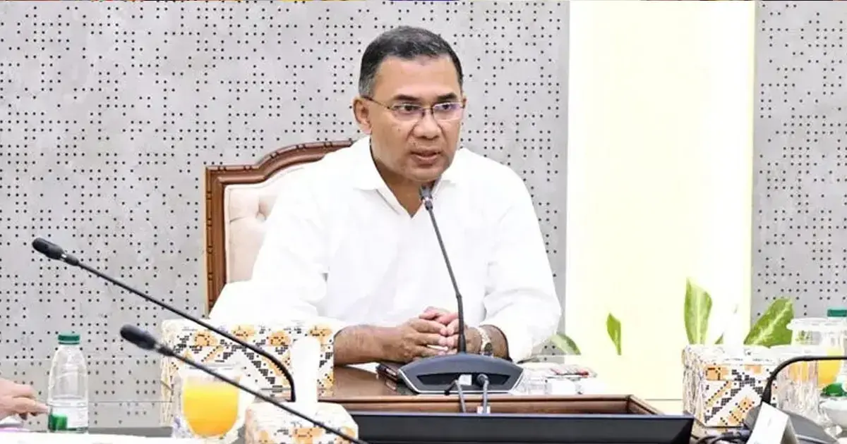 সরকারি অনুষ্ঠানের ব্যানার-বিলবোর্ডে প্রধানমন্ত্রীর ছবি ব্যবহার নিষিদ্ধ
