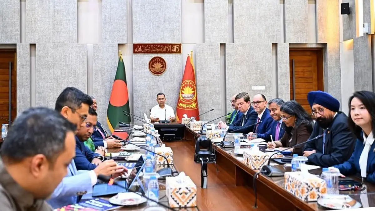 বিনিয়োগ সম্ভাবনা নিয়ে প্রধানমন্ত্রীর সঙ্গে যুক্তরাষ্ট্রের ব্যবসায়ী প্রতিনিধি দলের বৈঠক