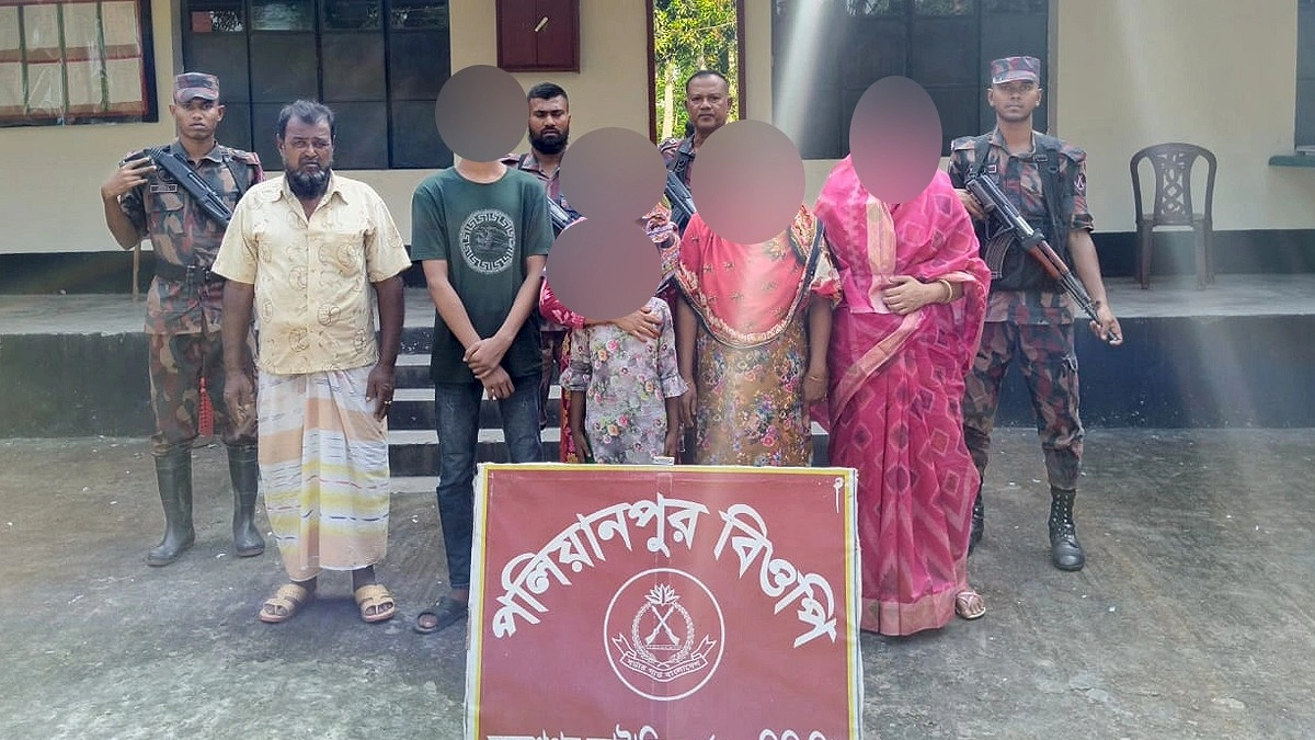 অবৈধভাবে ভারতে প্রবেশের সময় নারী-শিশুসহ আটক ৬ বাংলাদেশি