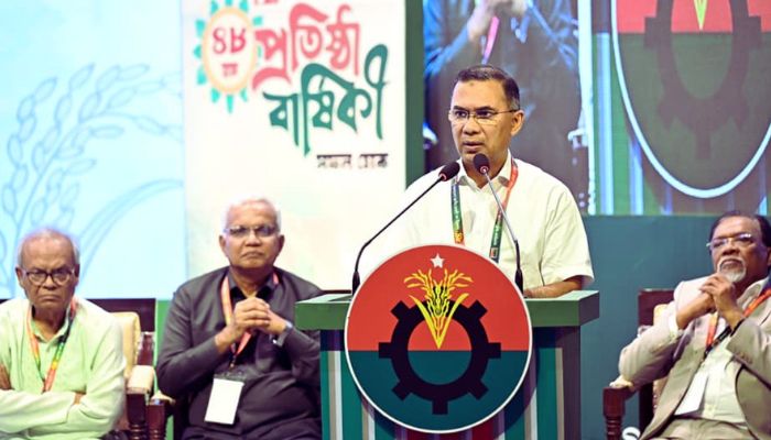 কিছু রাজনৈতিক দল ও ব্যক্তি বিভ্রান্তির মাধ্যমে অরাজকতা সৃষ্টির পাঁয়তারা করছে: প্রধানমন্ত্রী