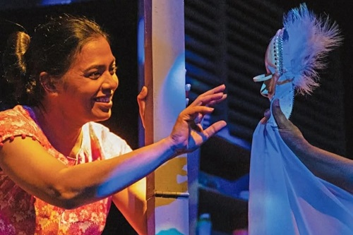 শিল্পকলায় ‘রাইজ অ্যান্ড শাইন’