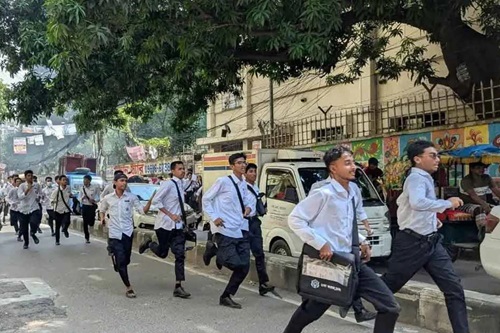ঢাকা কলেজ-আইডিয়াল কলেজ শিক্ষার্থীদের মধ্যে সংঘর্ষ