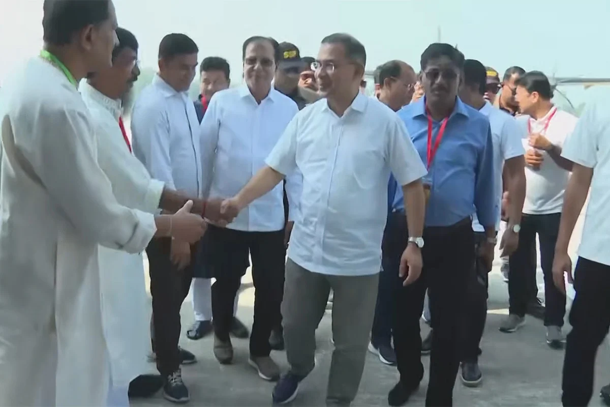 সৈয়দপুরে প্রধানমন্ত্রীকে অভ্যর্থনা