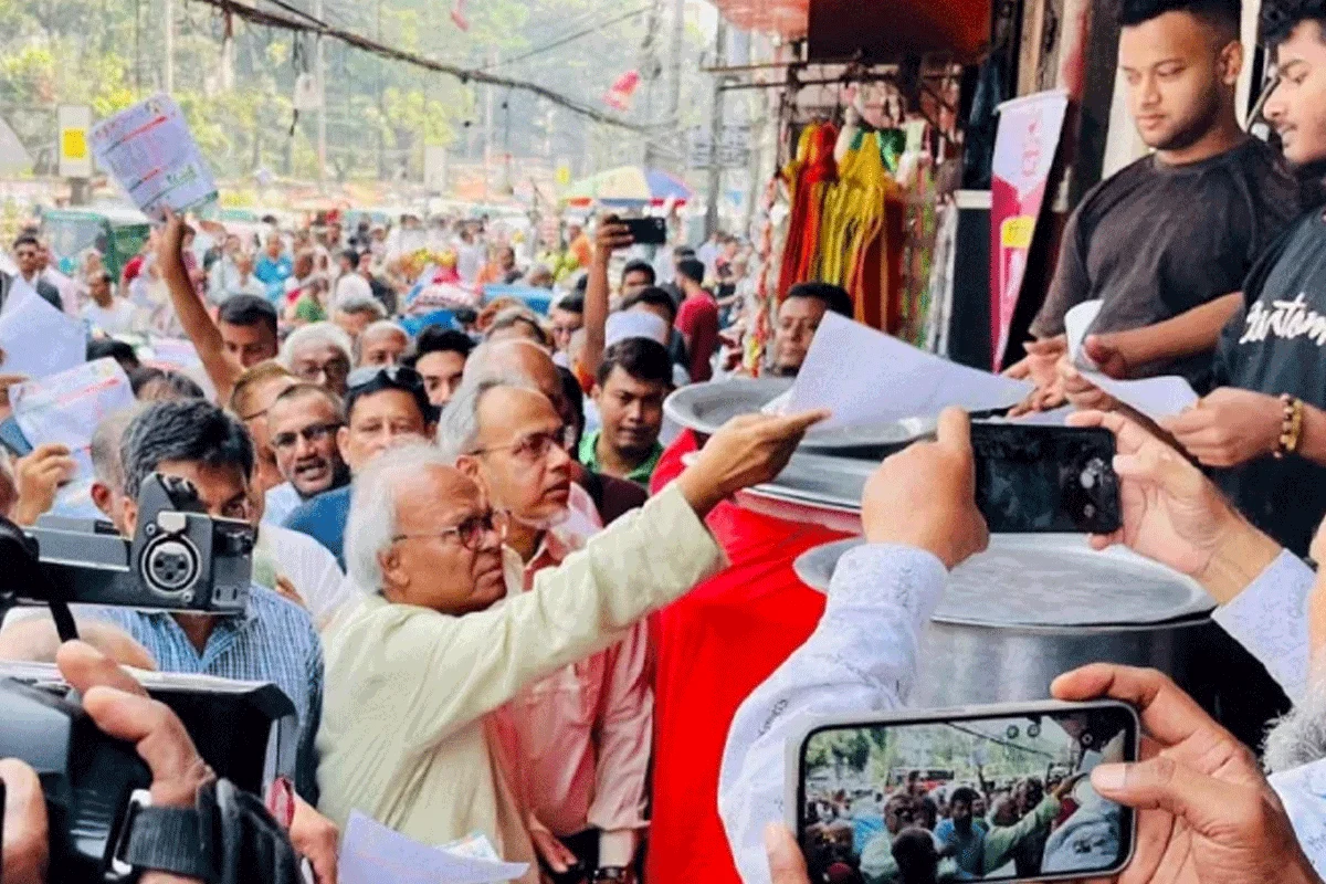 কার্যক্রম নিষিদ্ধ আ.লীগের সঙ্গে জামায়াতের আঁতাত রয়েছে: রিজভী