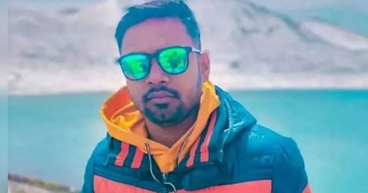 বিজয়া দশমীর রাতে বিজেপি কর্মীকে কুপিয়ে-গুলি করে হত্যা