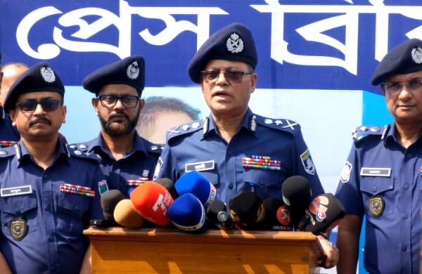 ১৭ বছর সরকারি পৃষ্ঠপোষকতায় পাড়ায়-পাড়ায় মাদকের আখড়া তৈরি হয়েছে: আইজিপি