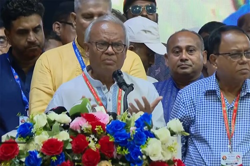 স্বামী-স্ত্রীকে দুই প্রান্তে বদলি, আমলাতন্ত্রের খামখেয়ালিপনায় ক্ষোভ রিজভীর