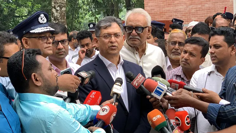 বিমানবাহিনীর সাবেক কর্মকর্তার মৃত্যু নিয়ে এখনই কিছু বলতে চাচ্ছি না: স্বরাষ্ট্রমন্ত্রী