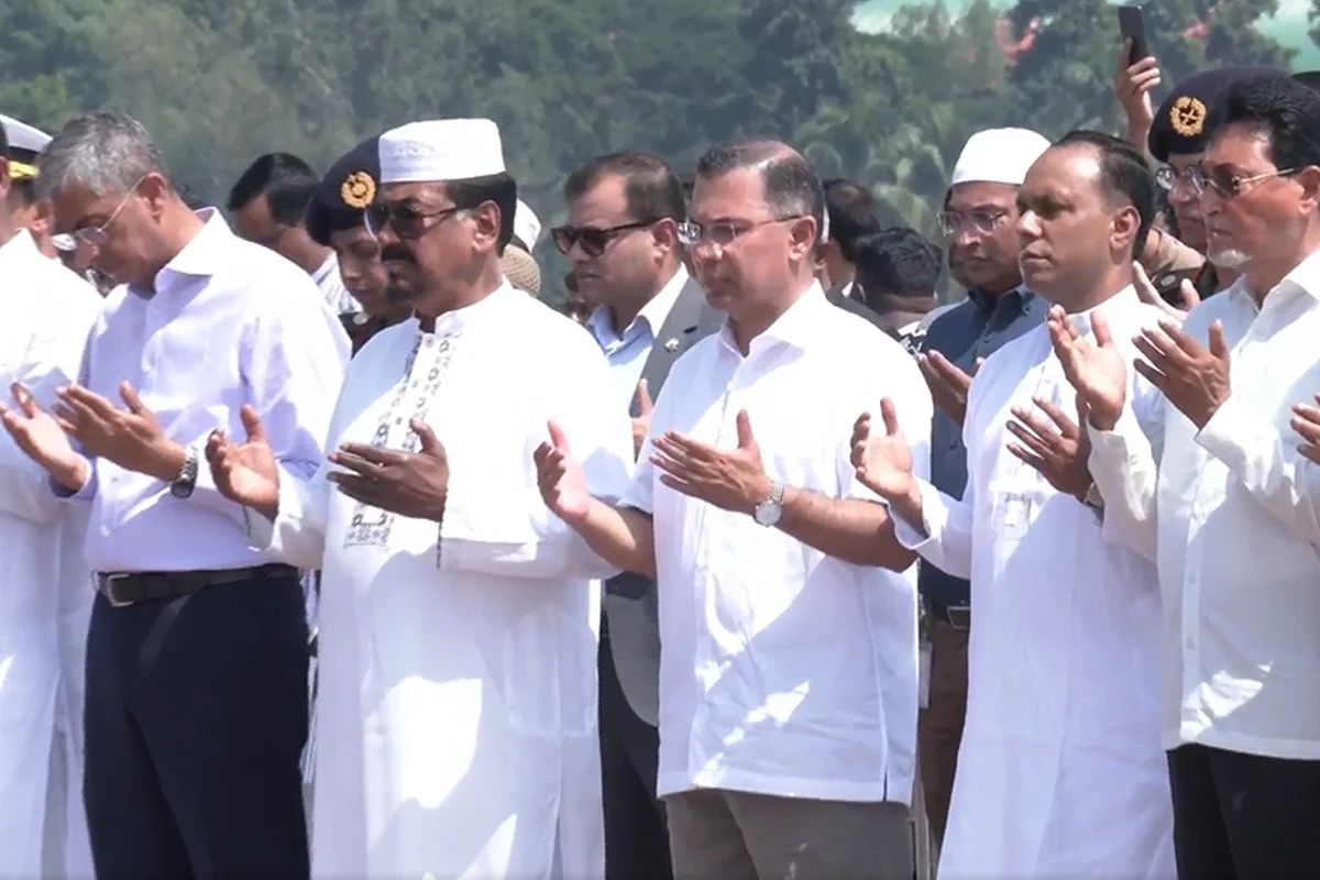 সাবেক এমপি সালাহউদ্দিন আহমেদের জানাজায় অংশ নিয়েছেন প্রধানমন্ত্রী