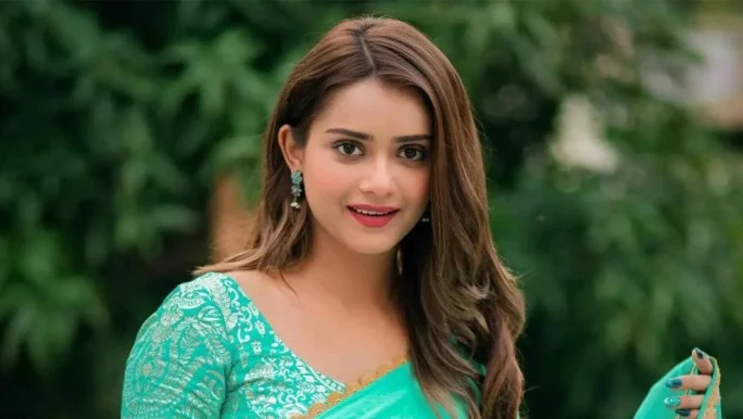 ৭৫ হাজার টাকার শাড়ির মামলায় তানজিন তিশার বিরুদ্ধে তদন্তে সিআইডি